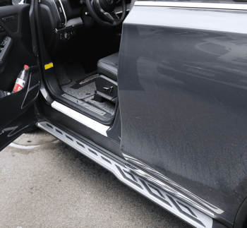 Bậc bước chân BYD Sealion 8